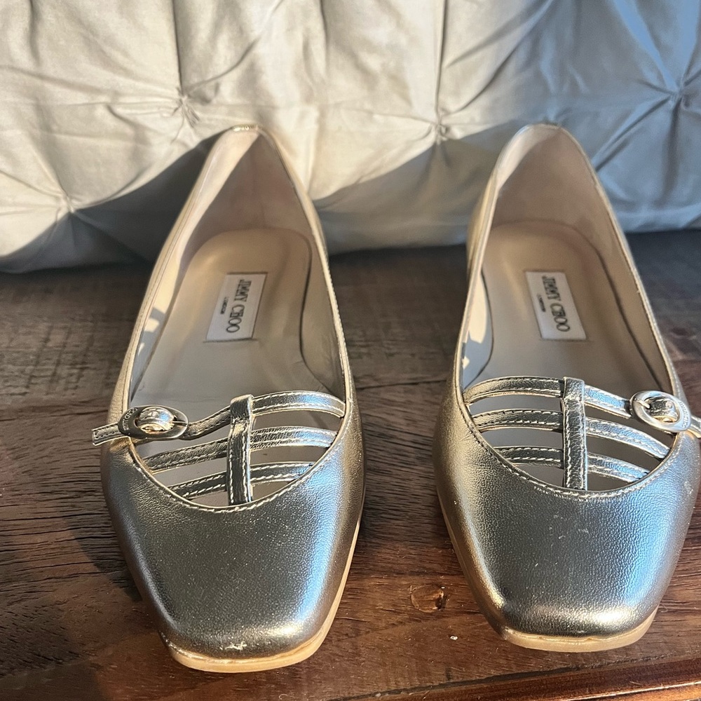 Brand new good Jimmy Choo flats